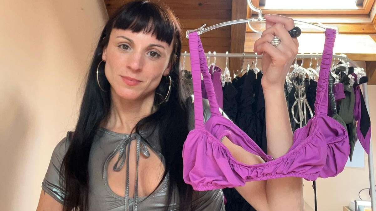 La diseñadora lucense que opta a los 'Goya' de la moda de baño: "No quería producir fuera"