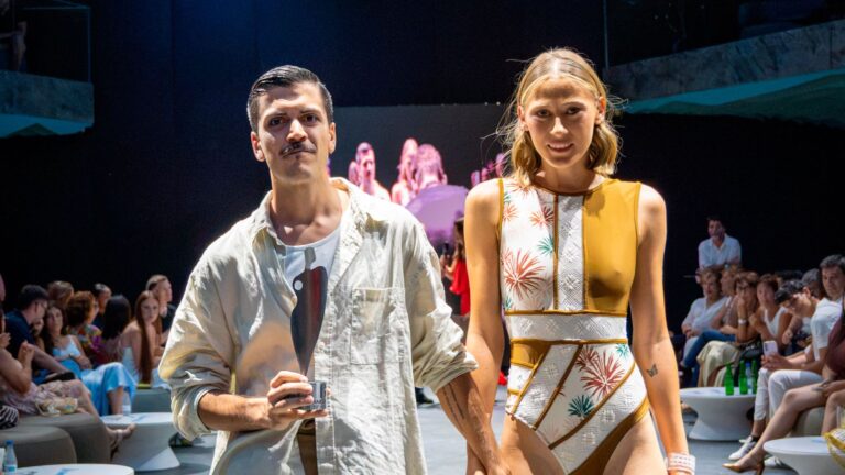 El orensano Josu Santos Blanco gana el Premio Nacional de Moda Baño